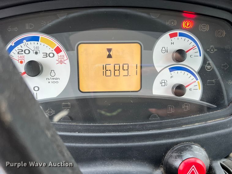 image for item DO8960 New Holland T4.75  MFWD tractor