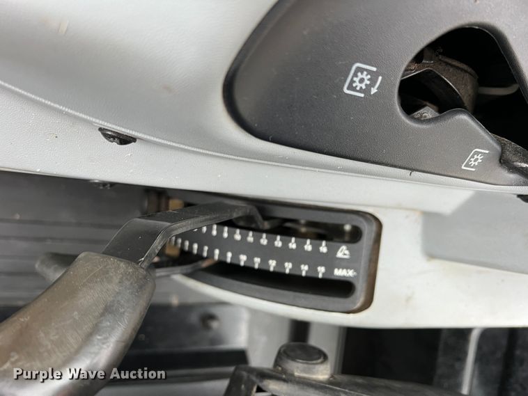 image for item DO8960 New Holland T4.75  MFWD tractor