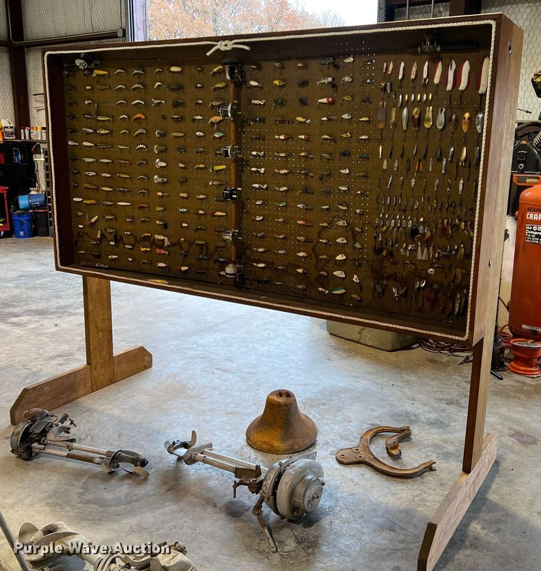 image for item DO8961 Lure display