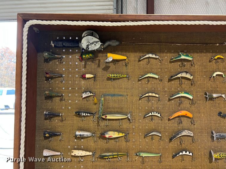 image for item DO8961 Lure display