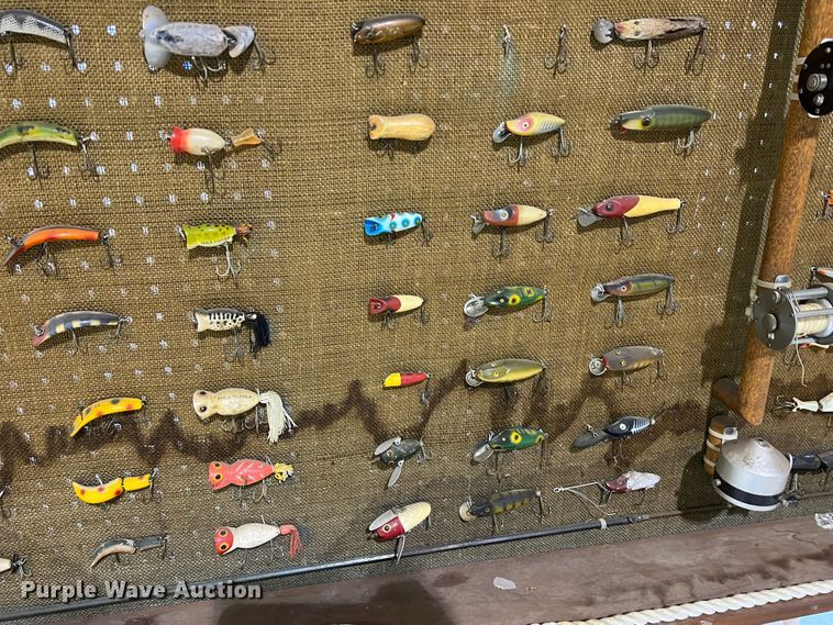 image for item DO8961 Lure display