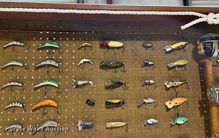 image for item DO8961 Lure display