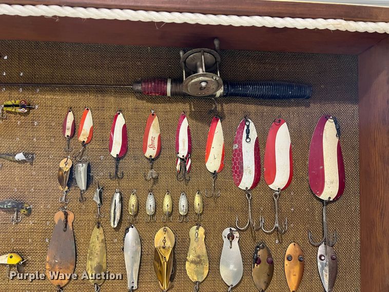 image for item DO8961 Lure display