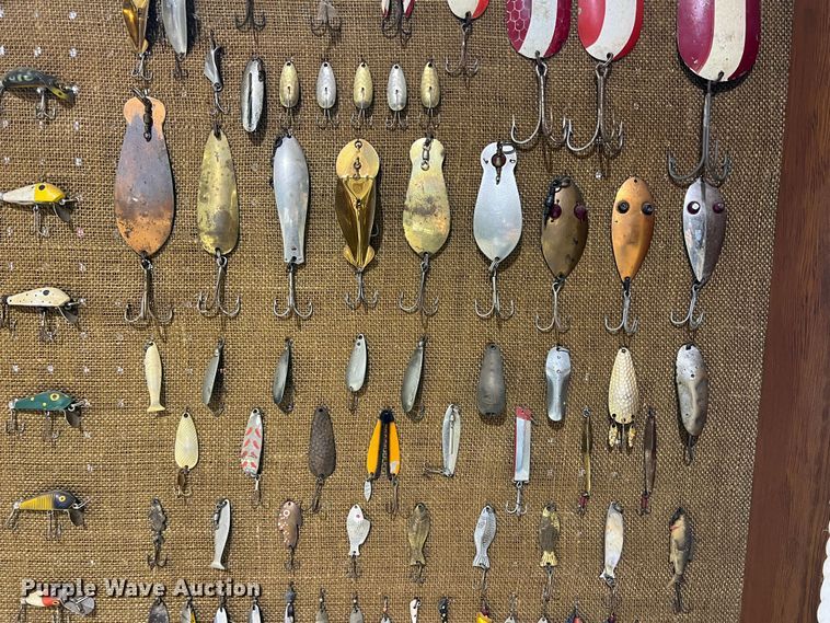 image for item DO8961 Lure display