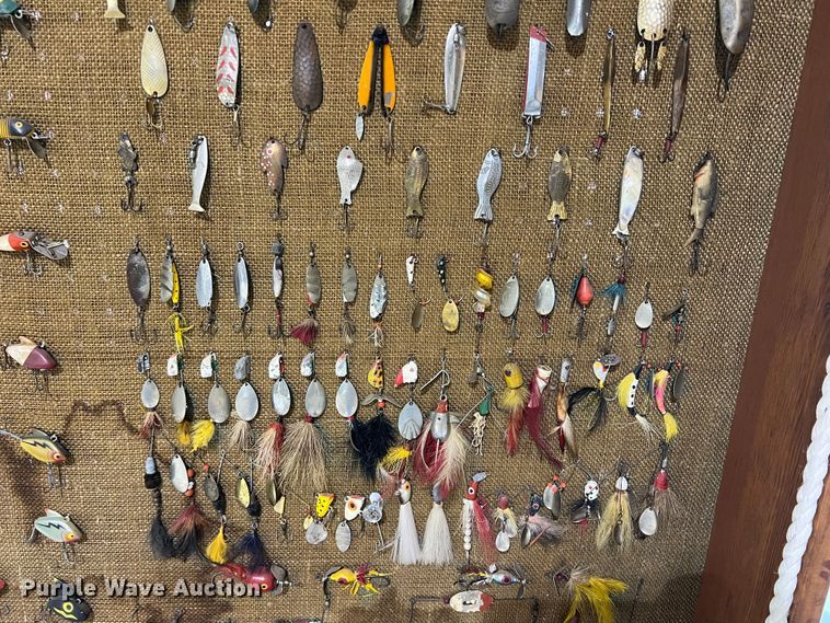 image for item DO8961 Lure display