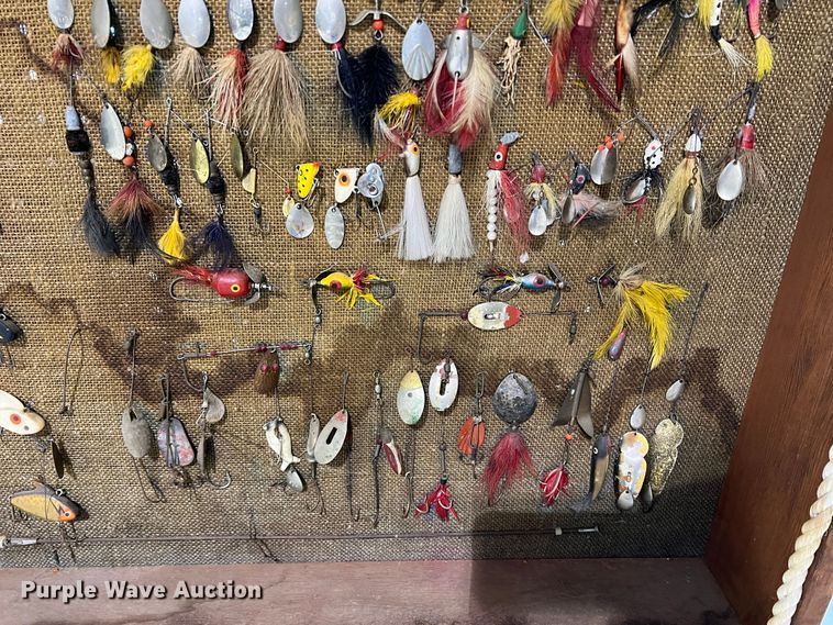 image for item DO8961 Lure display