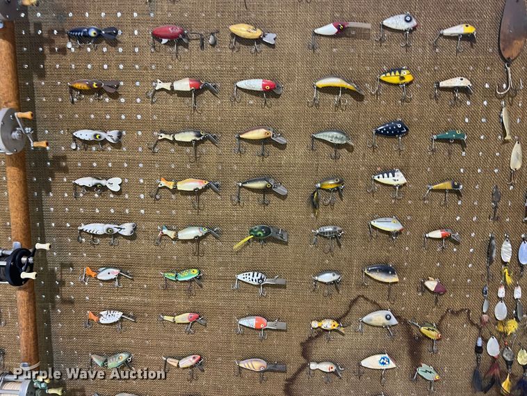 image for item DO8961 Lure display