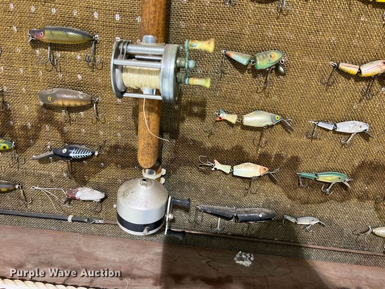 image for item DO8961 Lure display