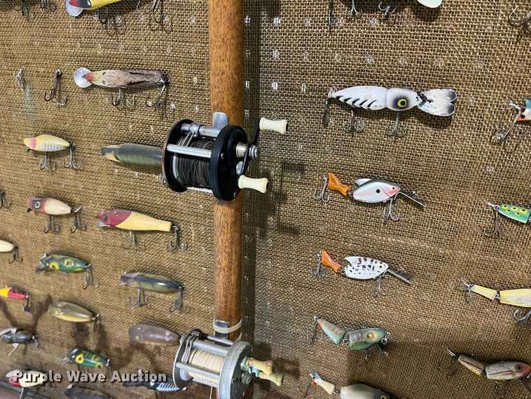 image for item DO8961 Lure display