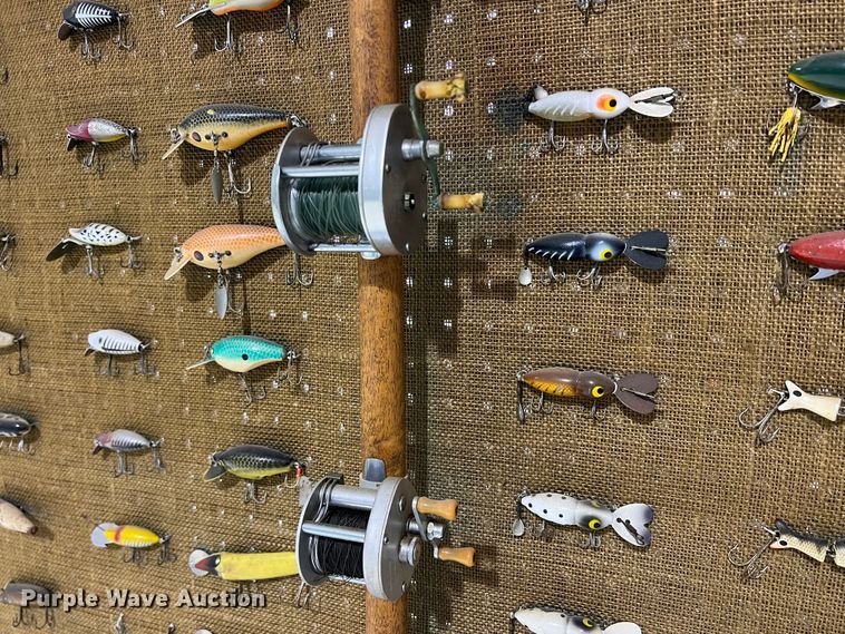 image for item DO8961 Lure display