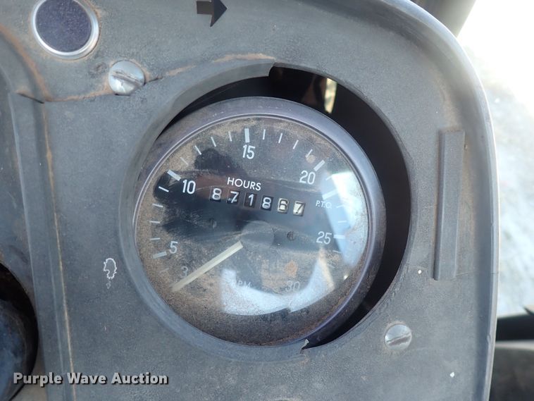 image for item DQ4963 1982 John Deere 4840  tractor