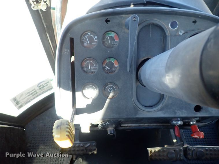 image for item DQ4963 1982 John Deere 4840  tractor