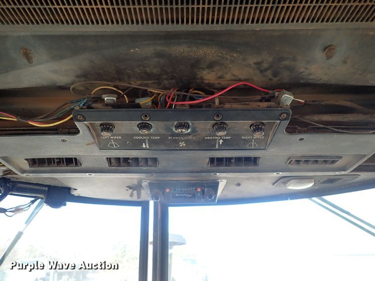 image for item DQ4963 1982 John Deere 4840  tractor