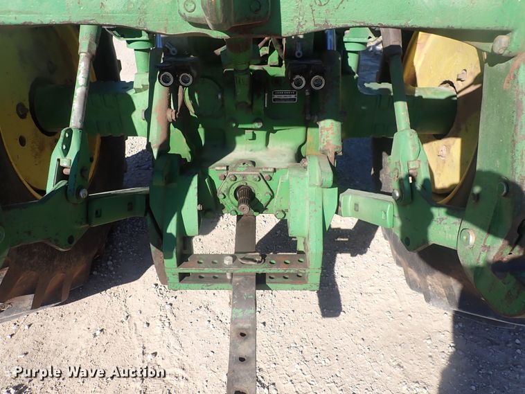 image for item DQ4963 1982 John Deere 4840  tractor