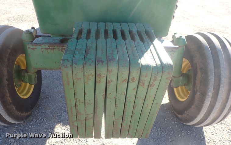 image for item DQ4963 1982 John Deere 4840  tractor