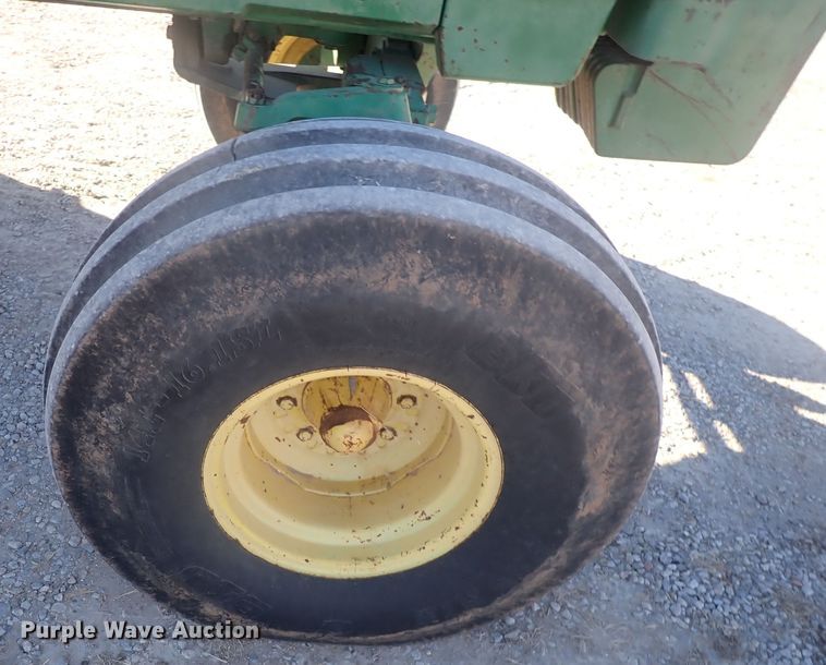 image for item DQ4963 1982 John Deere 4840  tractor