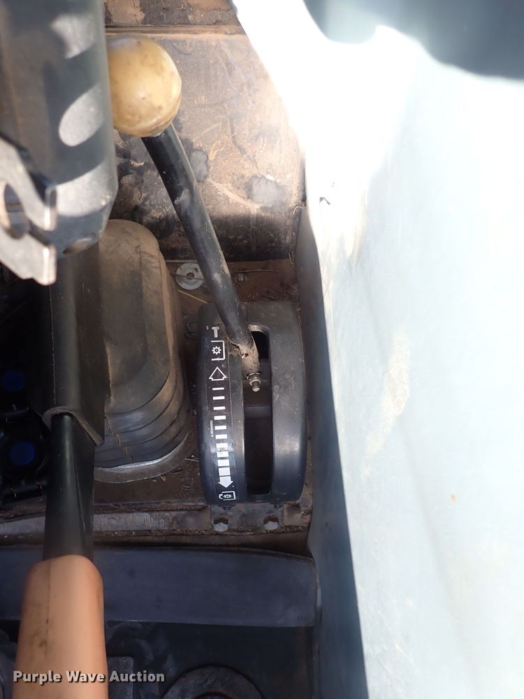 image for item DQ4966 2012 New Holland TS6030  MFWD tractor