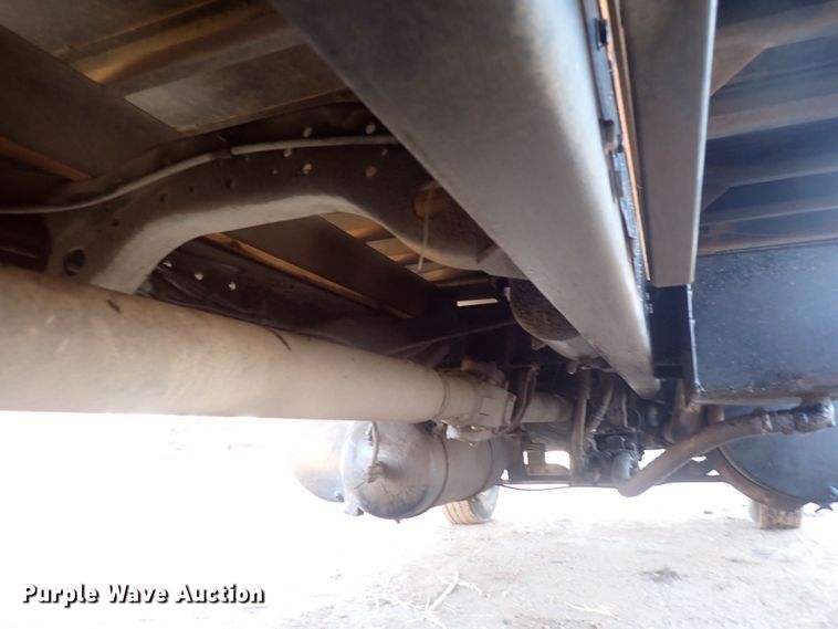 image for item DQ4983 1983 Mack R686ST  grain truck