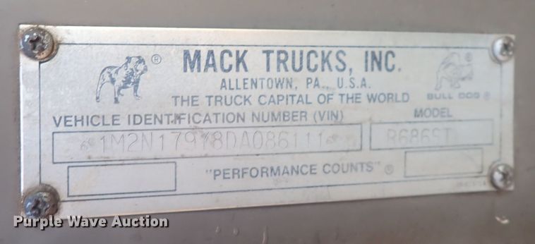 image for item DQ4983 1983 Mack R686ST  grain truck
