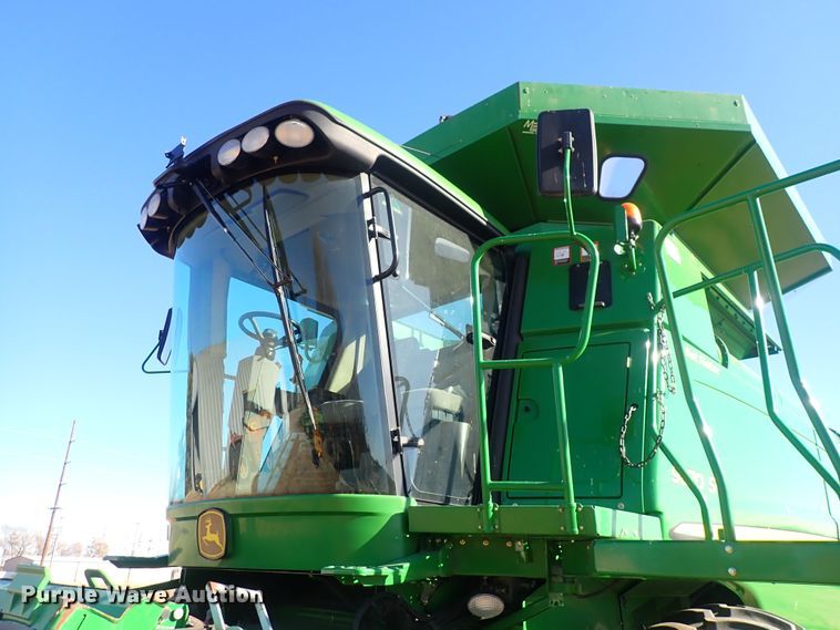image for item DQ5018 2010 John Deere 9870 STS  combine