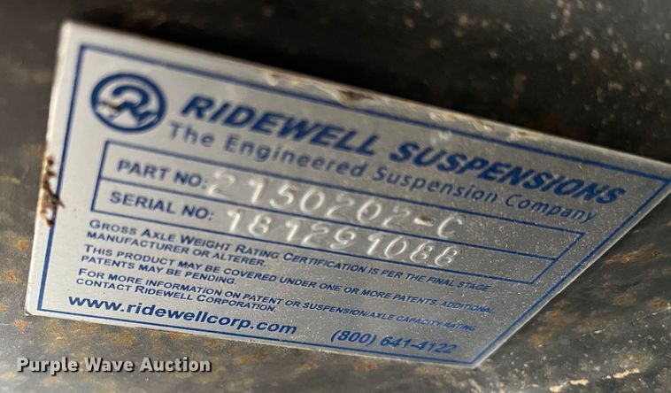 image for item DR7361 2003 International 4400  grain truck