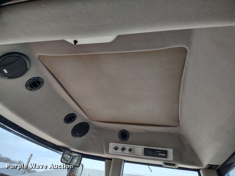 image for item DR8037 2005 Hesston 9260  windrower