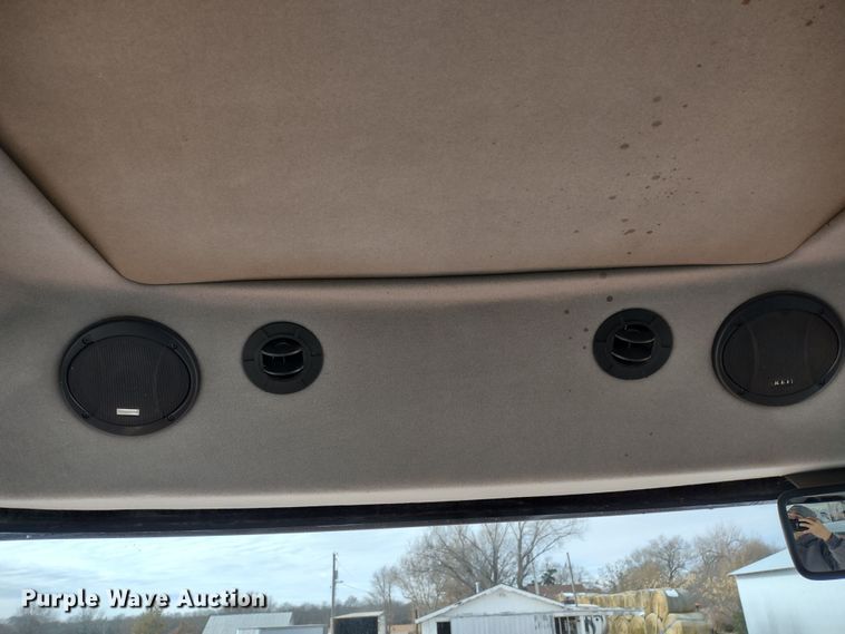 image for item DR8037 2005 Hesston 9260  windrower