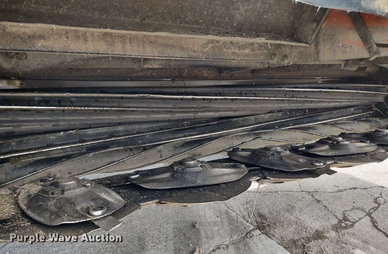 image for item DR8037 2005 Hesston 9260  windrower