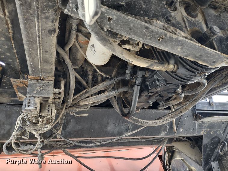 image for item DR8037 2005 Hesston 9260  windrower