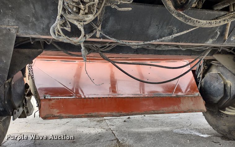 image for item DR8037 2005 Hesston 9260  windrower