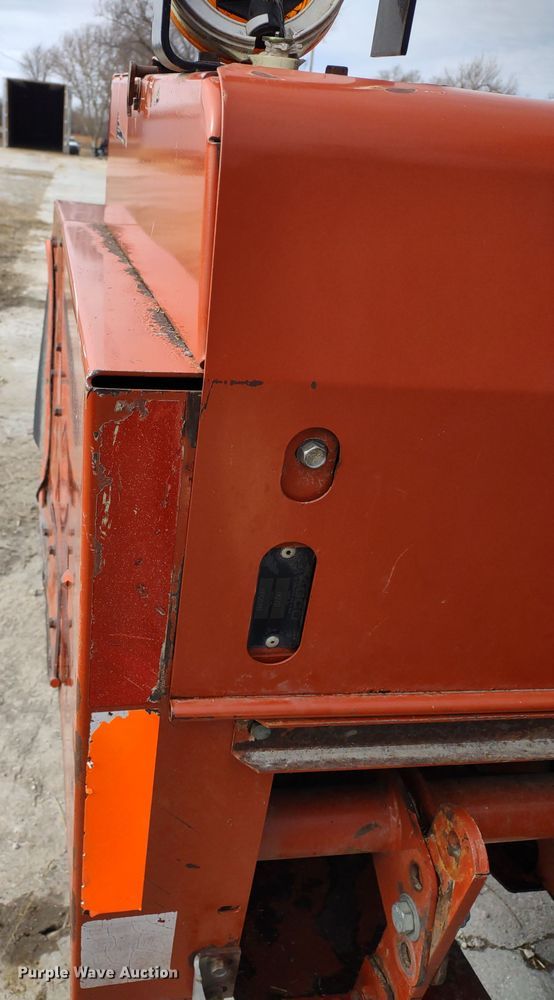 image for item DR8037 2005 Hesston 9260  windrower