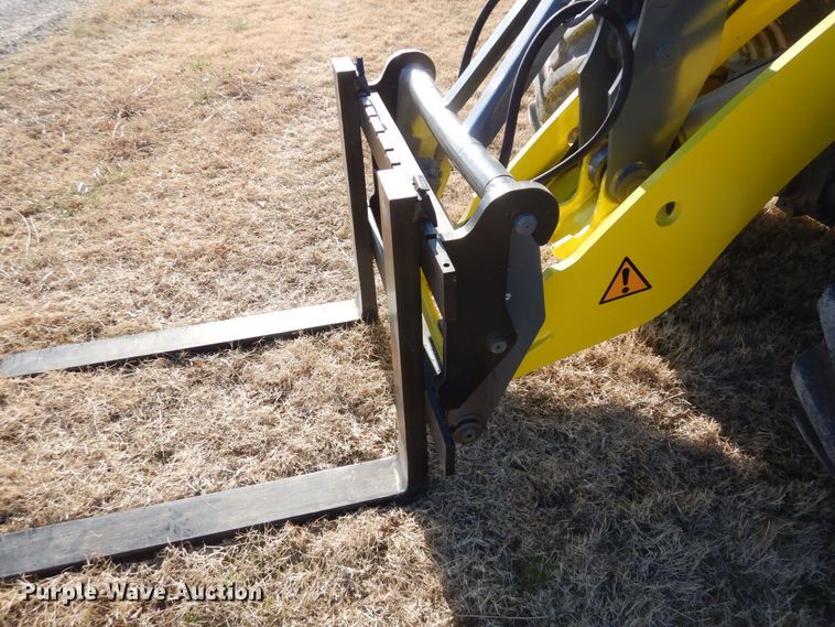 image for item DR8043 2009 Gehl AWS46  wheel loader