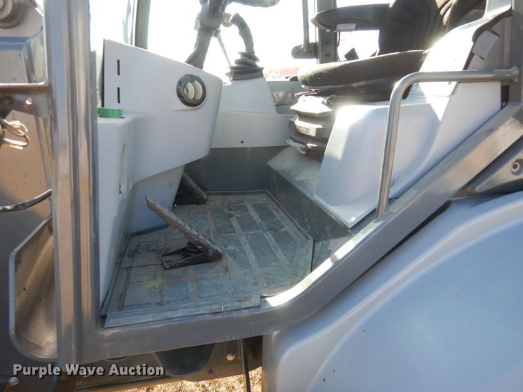 image for item DR8043 2009 Gehl AWS46  wheel loader