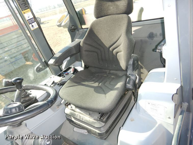 image for item DR8043 2009 Gehl AWS46  wheel loader