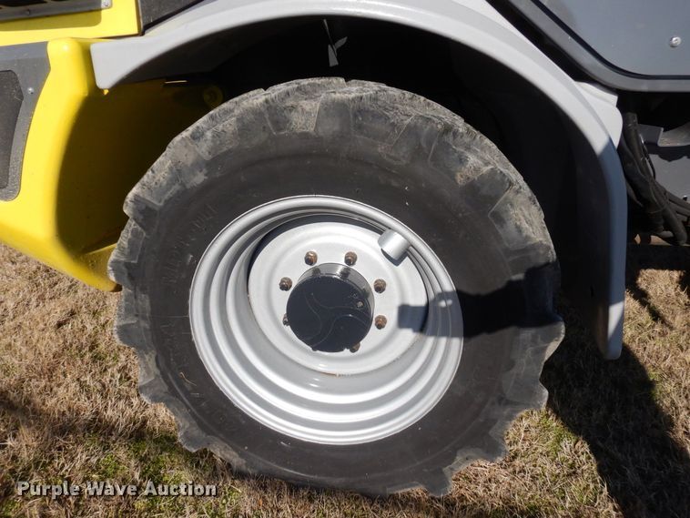 image for item DR8043 2009 Gehl AWS46  wheel loader