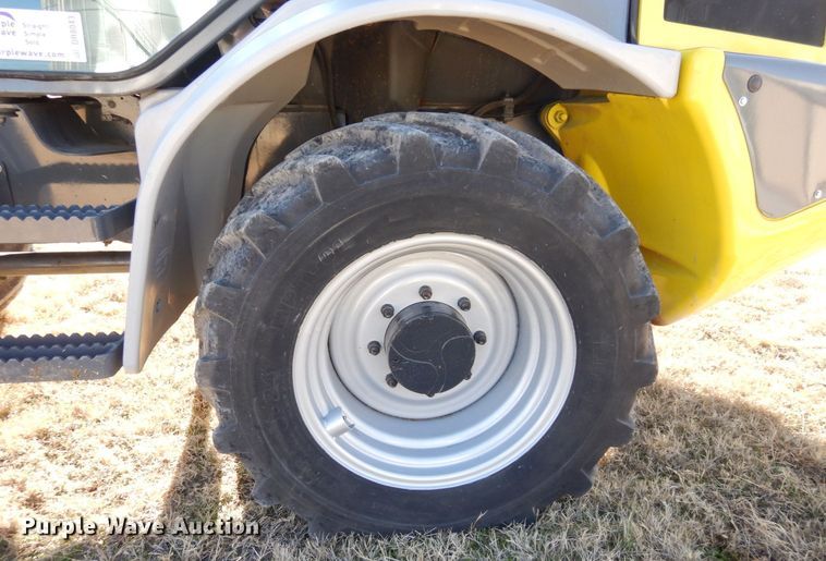 image for item DR8043 2009 Gehl AWS46  wheel loader