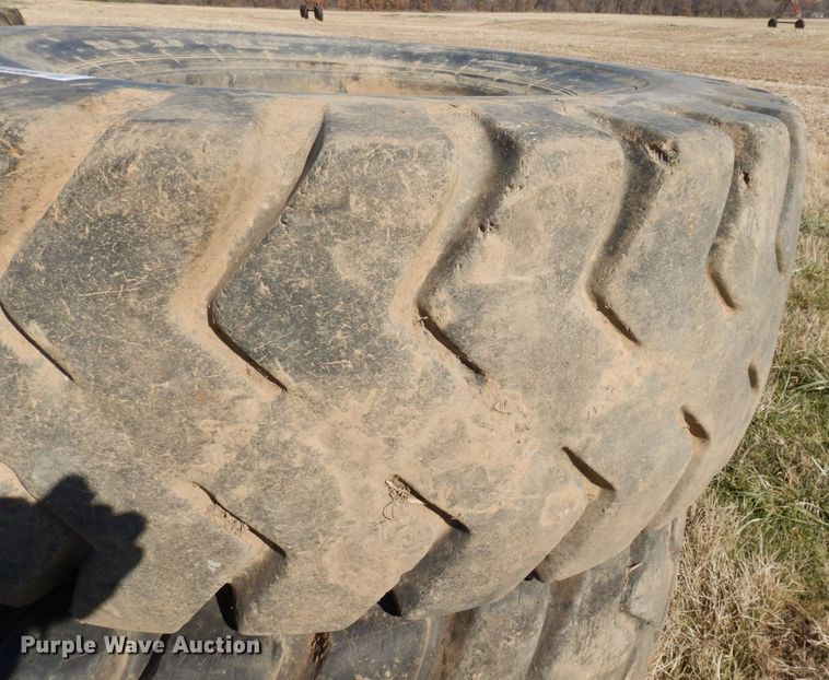 image for item DR8049 (3) tires