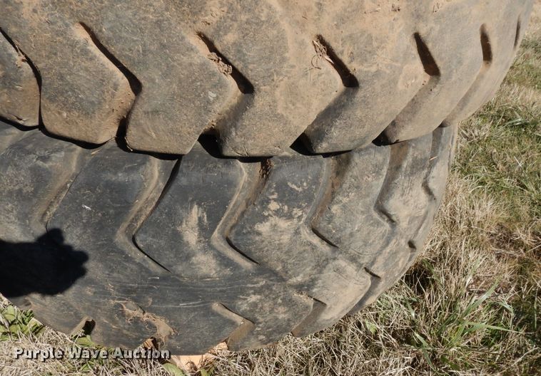 image for item DR8049 (3) tires