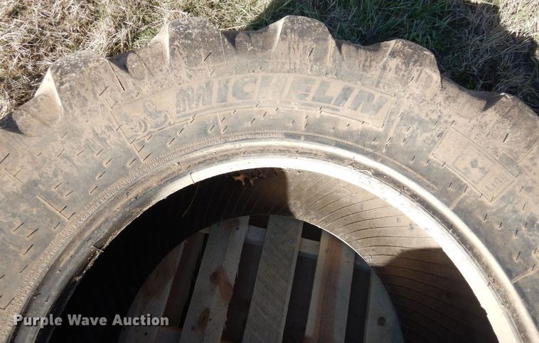 image for item DR8049 (3) tires