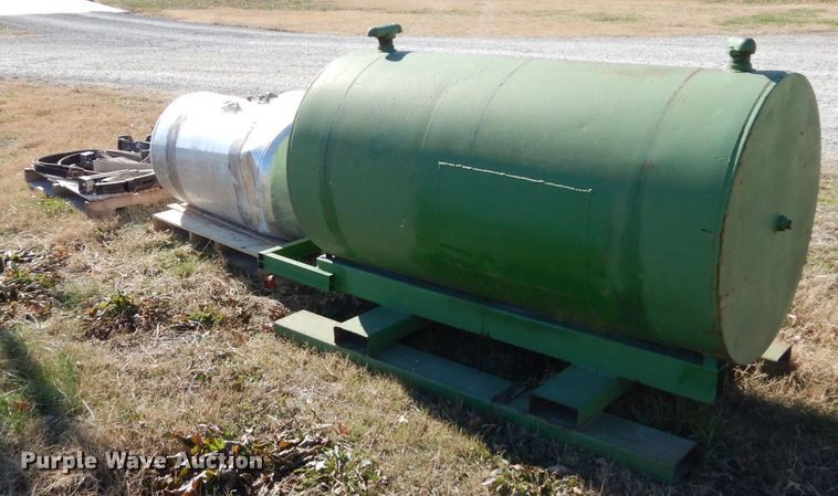 image for item DR8054 (3) tanks