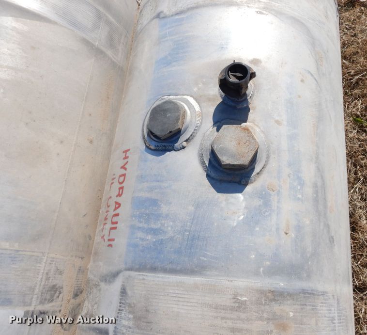 image for item DR8054 (3) tanks