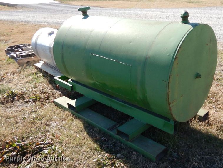 image for item DR8054 (3) tanks