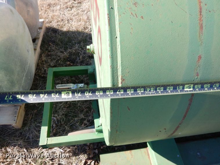 image for item DR8054 (3) tanks