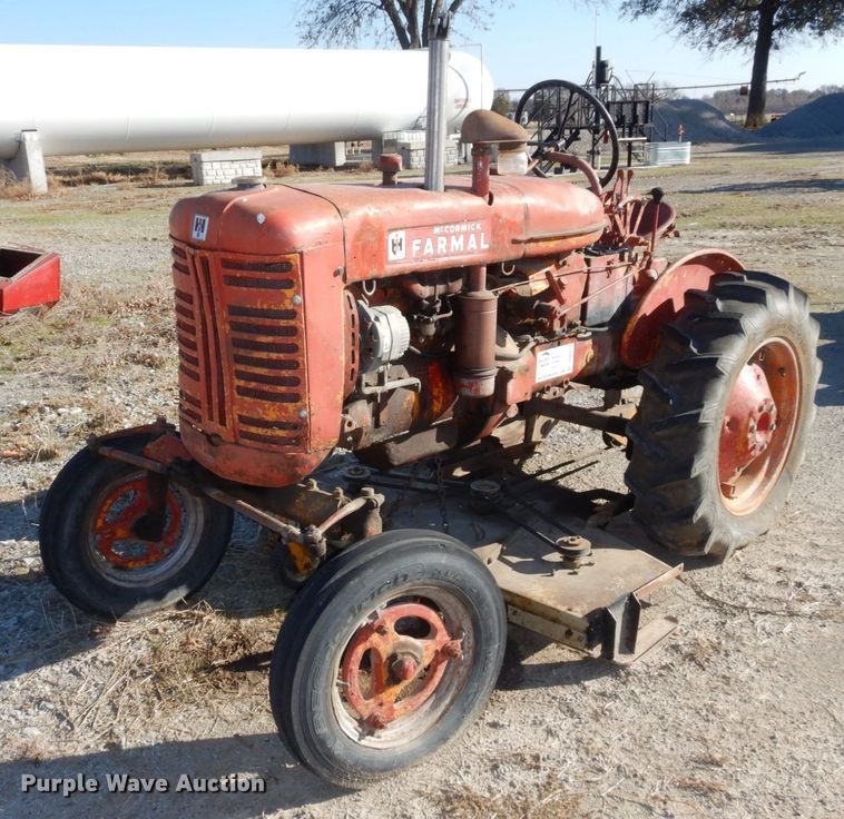 image for item DR8059 Farmall 100  tractor