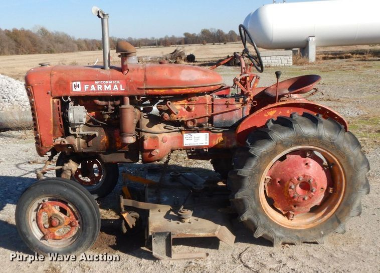 image for item DR8059 Farmall 100  tractor
