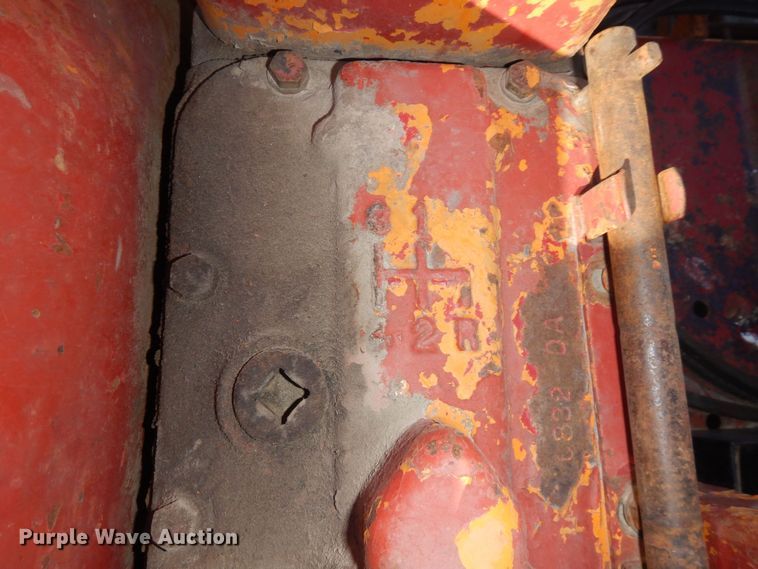 image for item DR8059 Farmall 100  tractor