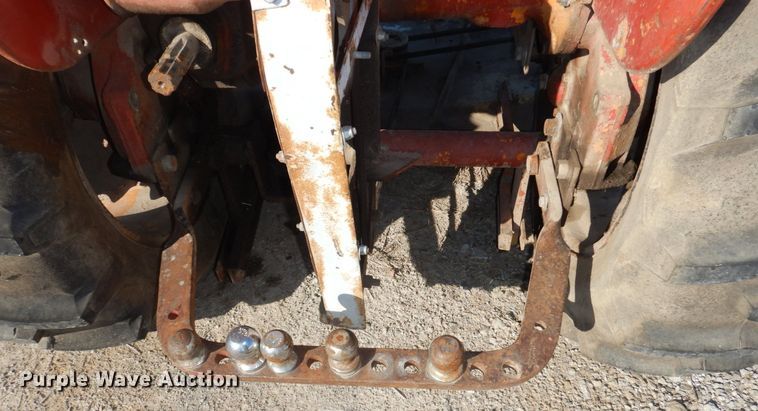 image for item DR8059 Farmall 100  tractor