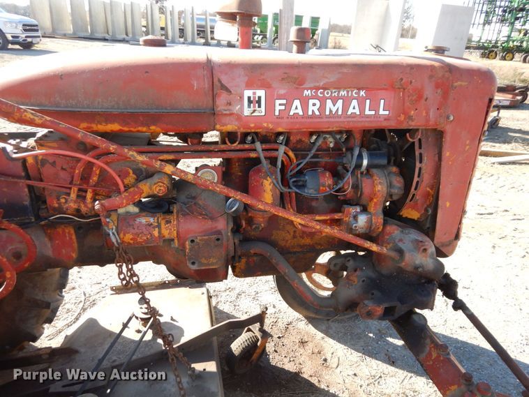 image for item DR8059 Farmall 100  tractor