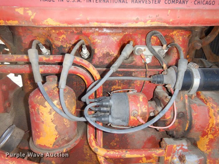 image for item DR8059 Farmall 100  tractor