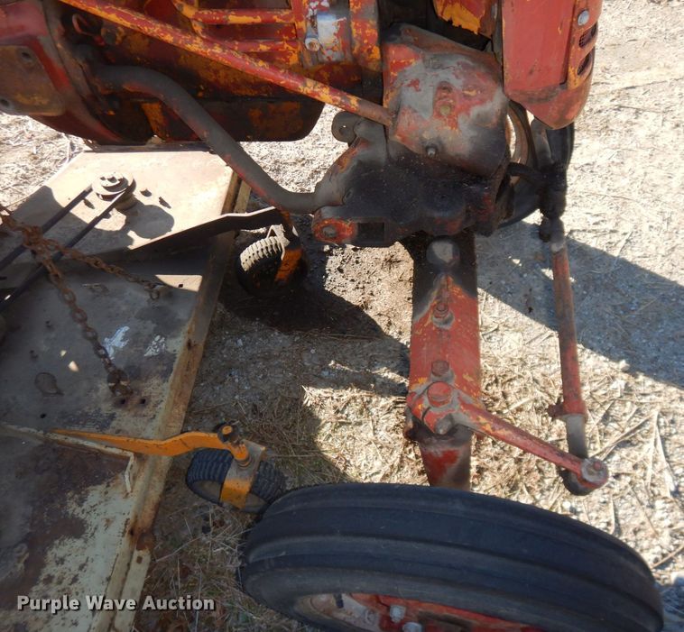 image for item DR8059 Farmall 100  tractor